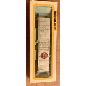 VTG Bachmann HO Scale 51' Swift's Premium Plug Door Box Car 4244‎ Steel Reefer